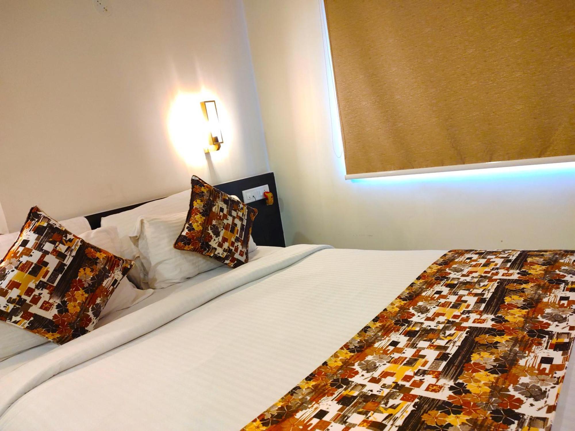 Athasri Hotel Hsr Layout Бенґалуру Екстер'єр фото