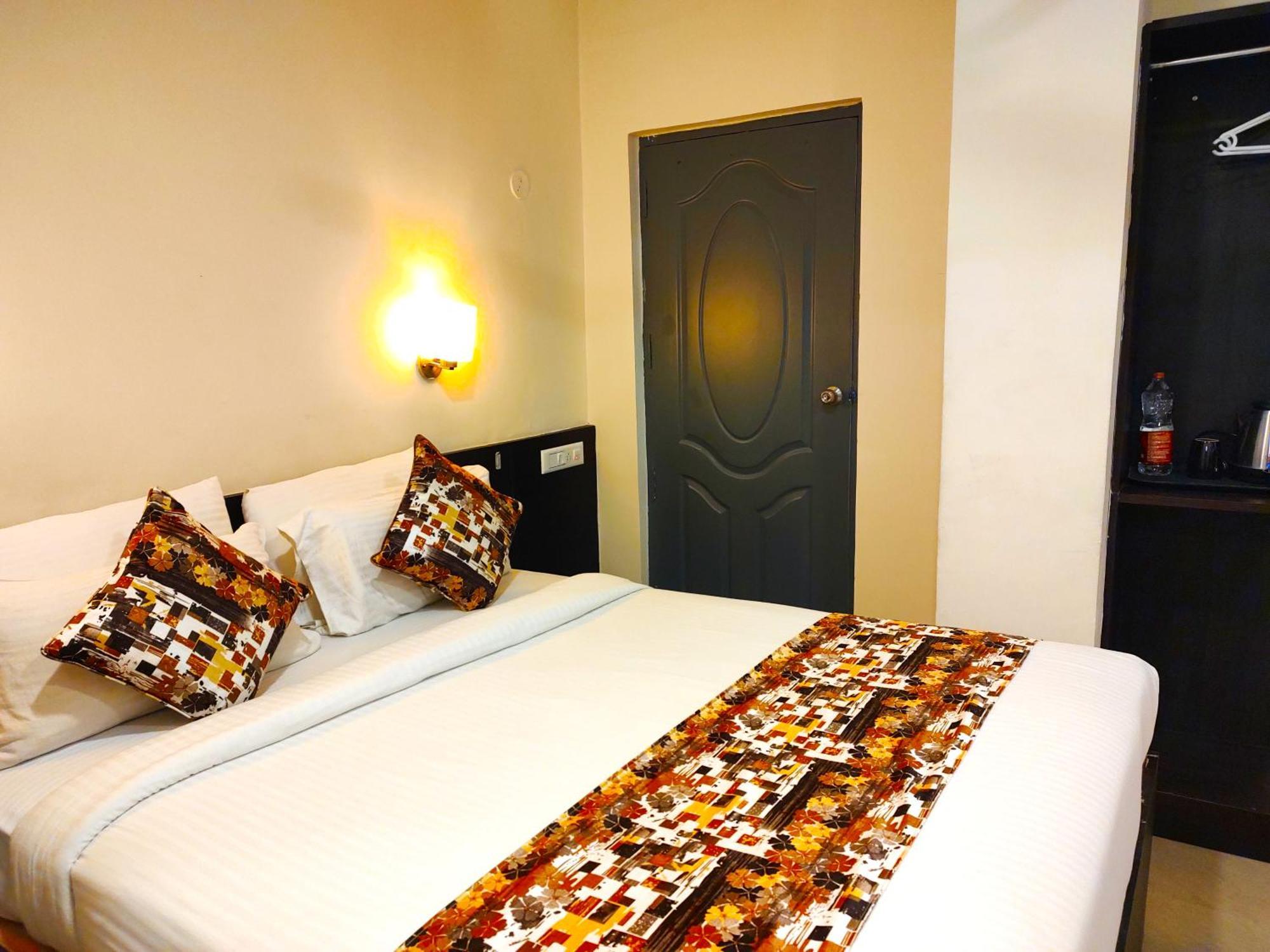 Athasri Hotel Hsr Layout Бенґалуру Екстер'єр фото