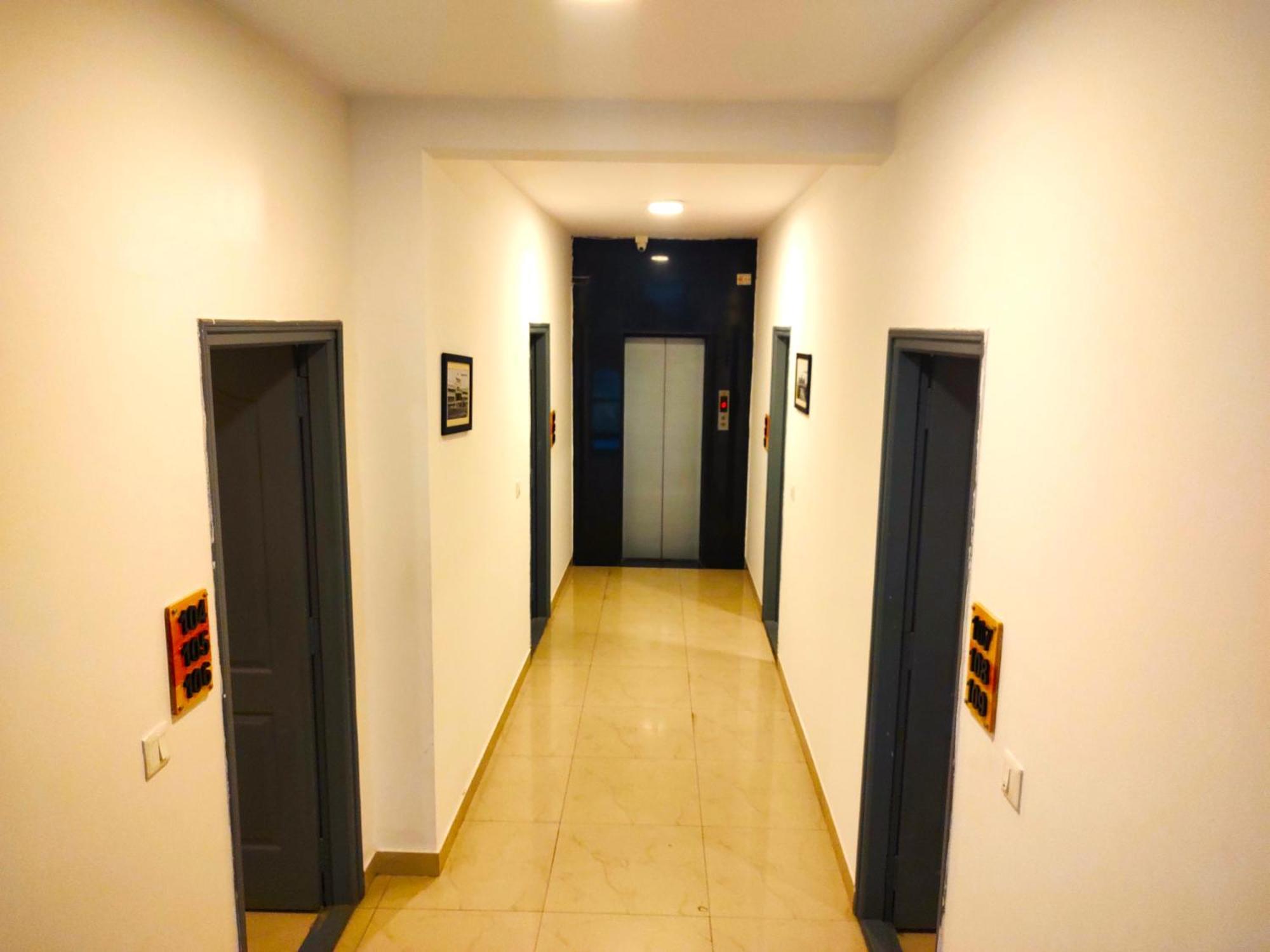 Athasri Hotel Hsr Layout Бенґалуру Екстер'єр фото